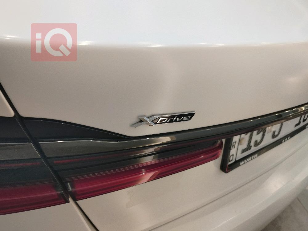 بي ام دبليو الفئة 7